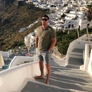 Meet your Posher, Collin